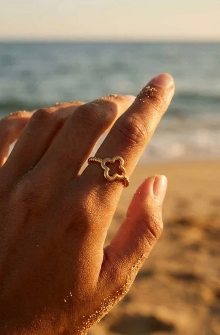 Ring little clover