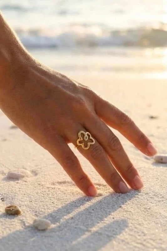 Ring unique flower