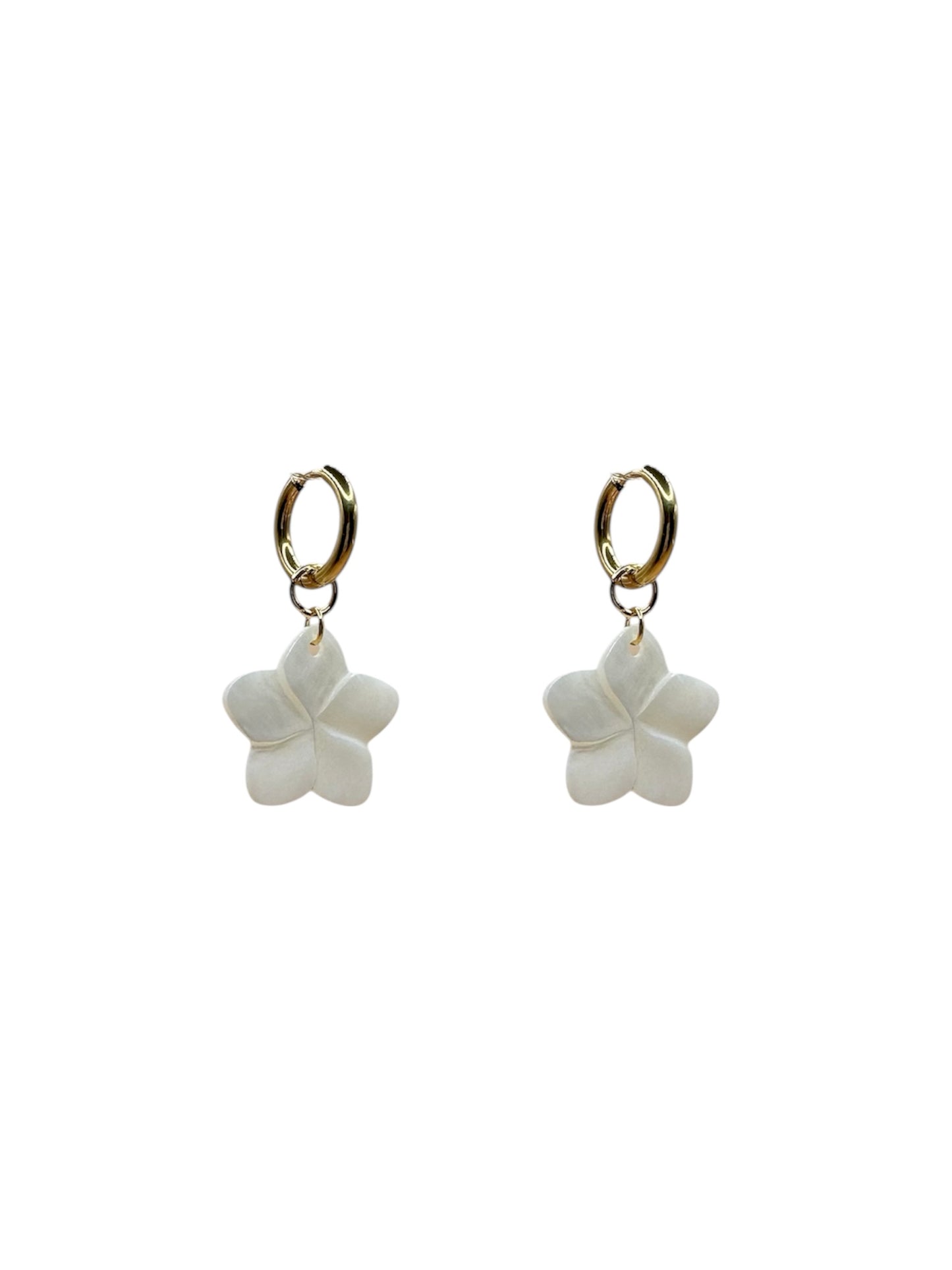 Oorbellen white Flower